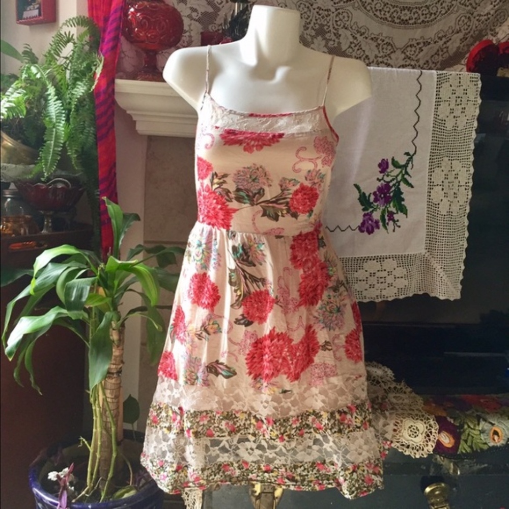 Floral and Lace Bohemian Dress | Band of Gypsies